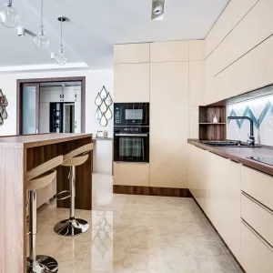 Кухня 339, с полуостровом, бежевая