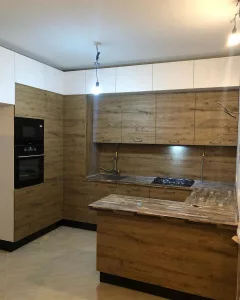 Кухня 285, с полуостровом, коричневая