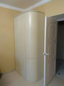 Распашной шкаф на заказ А-226
